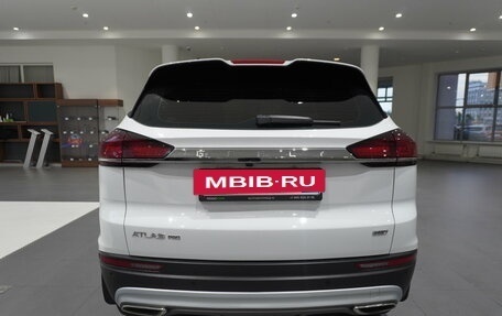 Geely Atlas, 2024 год, 2 295 000 рублей, 5 фотография