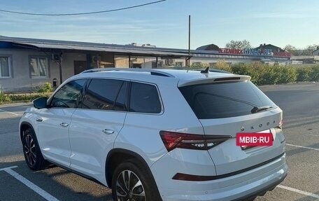 Skoda Kodiaq I, 2023 год, 4 450 000 рублей, 4 фотография