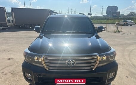 Toyota Land Cruiser 200, 2013 год, 3 690 000 рублей, 2 фотография