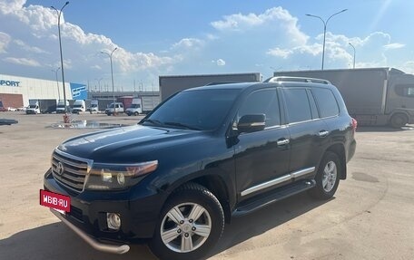 Toyota Land Cruiser 200, 2013 год, 3 690 000 рублей, 3 фотография
