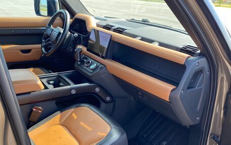 Land Rover Defender II, 2021 год, 10 500 000 рублей, 12 фотография