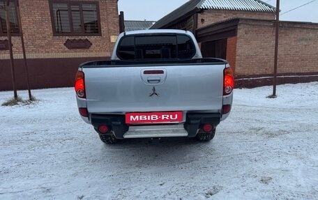 Mitsubishi L200 IV рестайлинг, 2012 год, 1 245 000 рублей, 6 фотография