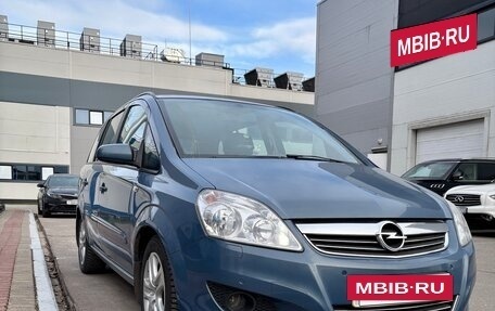 Opel Zafira B, 2008 год, 820 000 рублей, 2 фотография