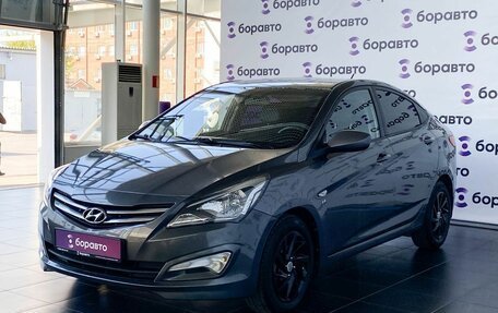 Hyundai Solaris II рестайлинг, 2015 год, 1 150 000 рублей, 2 фотография