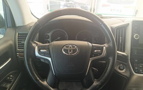 Toyota Land Cruiser 200, 2015 год, 4 470 000 рублей, 8 фотография