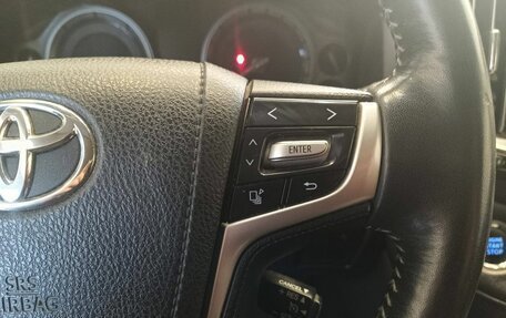 Toyota Land Cruiser 200, 2015 год, 4 470 000 рублей, 19 фотография