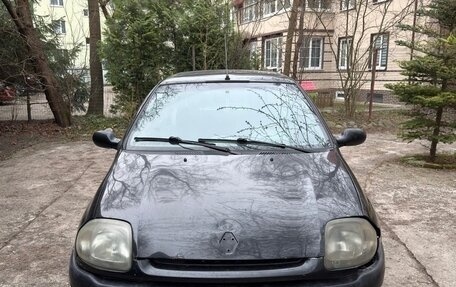 Renault Clio III, 1999 год, 300 000 рублей, 1 фотография