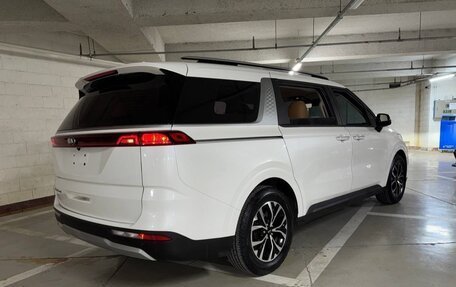 KIA Carnival, 2021 год, 2 фотография