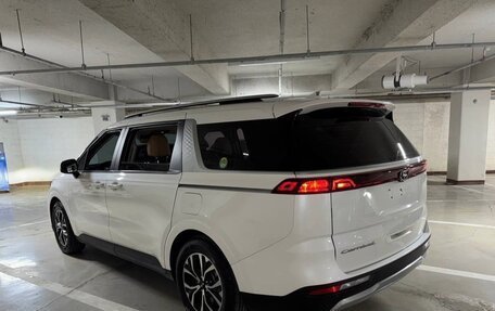 KIA Carnival, 2021 год, 5 фотография