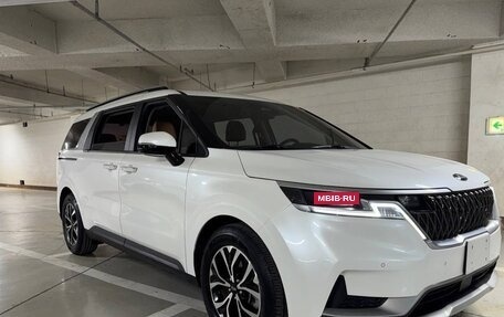 KIA Carnival, 2021 год, 7 фотография