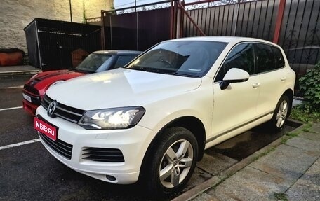 Volkswagen Touareg III, 2011 год, 2 100 000 рублей, 1 фотография