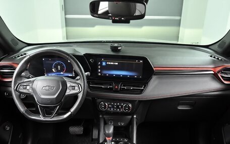 Chevrolet TrailBlazer, 2024 год, 1 900 000 рублей, 4 фотография