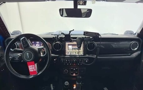 Jeep Wrangler, 2022 год, 6 450 000 рублей, 7 фотография