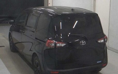 Toyota Sienta II, 2021 год, 980 900 рублей, 3 фотография