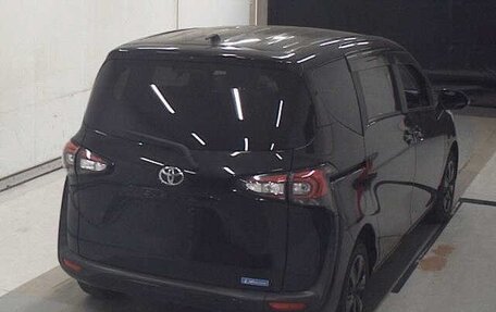 Toyota Sienta II, 2021 год, 980 900 рублей, 4 фотография