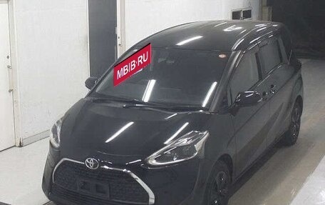 Toyota Sienta II, 2021 год, 980 900 рублей, 2 фотография