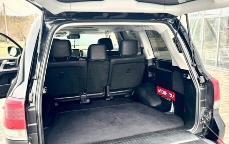 Toyota Land Cruiser 200, 2017 год, 6 850 000 рублей, 9 фотография