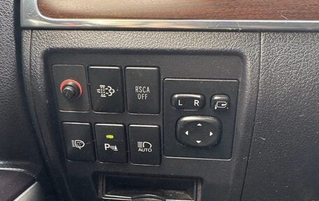 Toyota Land Cruiser 200, 2017 год, 6 850 000 рублей, 17 фотография