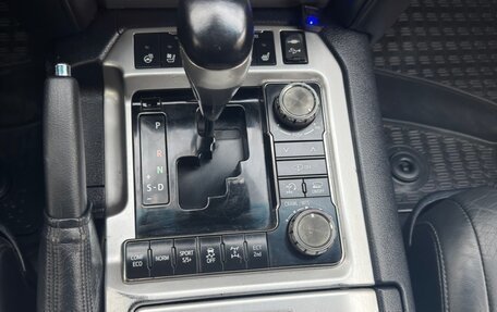 Toyota Land Cruiser 200, 2017 год, 6 850 000 рублей, 15 фотография