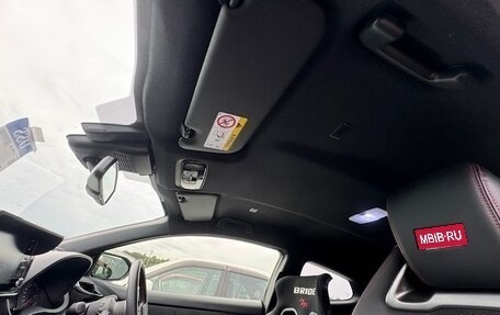 Toyota Yaris, 2020 год, 4 000 000 рублей, 22 фотография