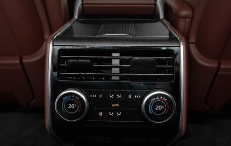 Land Rover Range Rover IV рестайлинг, 2025 год, 25 000 000 рублей, 11 фотография