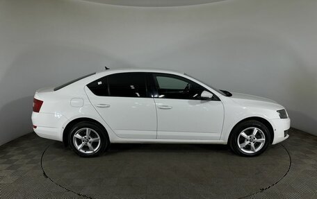 Skoda Octavia, 2015 год, 1 800 000 рублей, 4 фотография