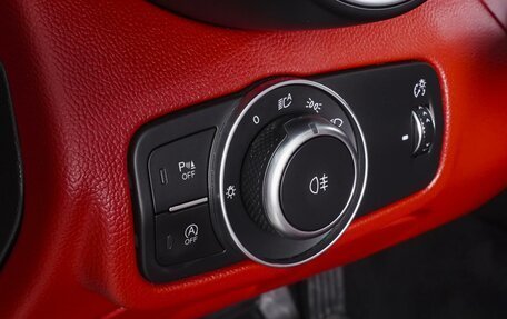 Alfa Romeo Giulia II, 2020 год, 2 680 000 рублей, 25 фотография
