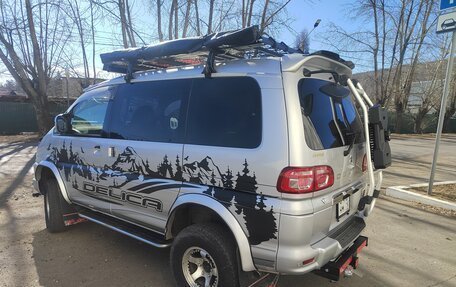 Mitsubishi Delica IV, 2003 год, 2 600 000 рублей, 3 фотография