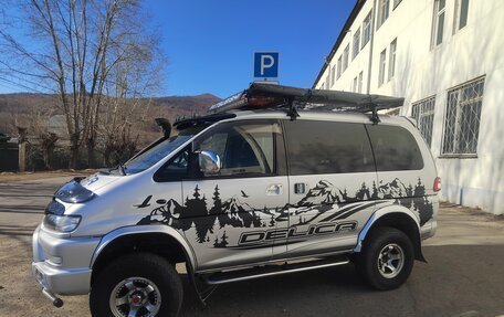 Mitsubishi Delica IV, 2003 год, 2 600 000 рублей, 2 фотография