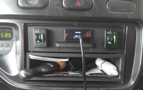 Mitsubishi Delica IV, 2003 год, 2 600 000 рублей, 27 фотография