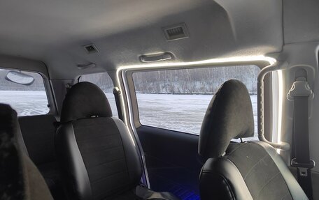 Mitsubishi Delica IV, 2003 год, 2 600 000 рублей, 32 фотография