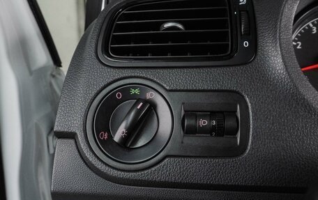 Volkswagen Polo VI (EU Market), 2017 год, 1 219 000 рублей, 13 фотография