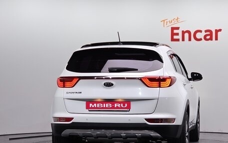 KIA Sportage IV рестайлинг, 2017 год, 2 090 000 рублей, 4 фотография