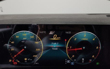 Mercedes-Benz GLB, 2021 год, 2 630 000 рублей, 10 фотография