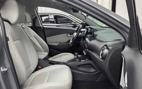 Hyundai Kona I, 2022 год, 1 334 000 рублей, 8 фотография