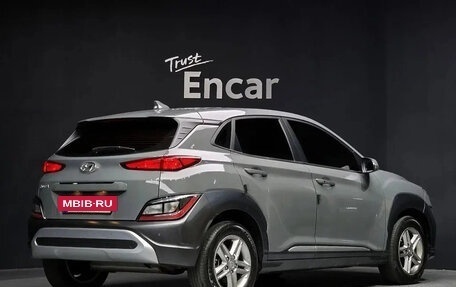 Hyundai Kona I, 2022 год, 1 334 000 рублей, 2 фотография