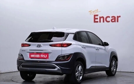 Hyundai Kona I, 2022 год, 1 368 000 рублей, 2 фотография