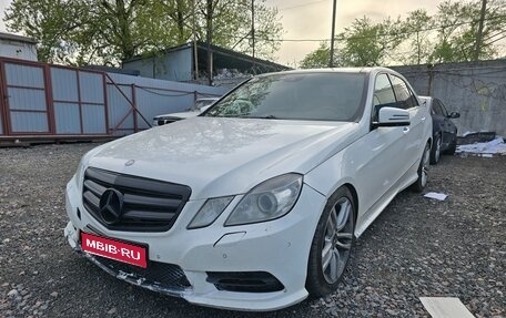Mercedes-Benz E-Класс, 2013 год, 1 250 000 рублей, 1 фотография