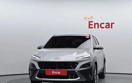 Hyundai Kona I, 2022 год, 1 367 000 рублей, 3 фотография