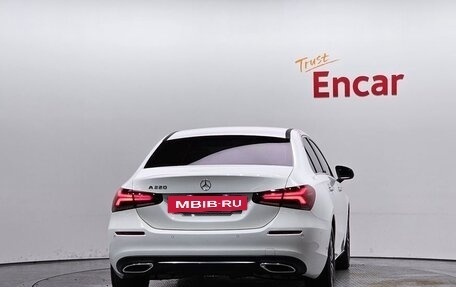 Mercedes-Benz A-Класс, 2022 год, 3 650 000 рублей, 4 фотография