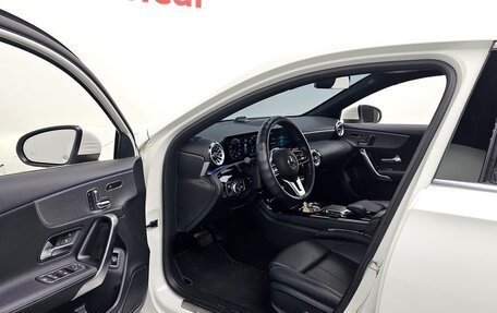 Mercedes-Benz A-Класс, 2022 год, 3 650 000 рублей, 10 фотография