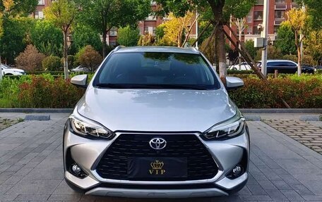 Toyota Yaris XP150 рестайлинг, 2023 год, 1 210 000 рублей, 2 фотография