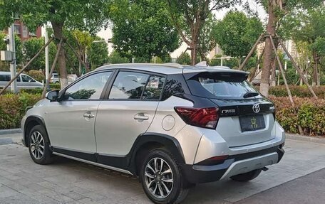 Toyota Yaris XP150 рестайлинг, 2023 год, 1 210 000 рублей, 5 фотография