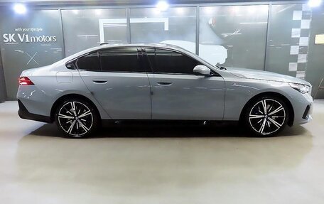 BMW 5 серия, 2025 год, 6 559 000 рублей, 4 фотография
