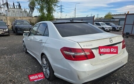Mercedes-Benz E-Класс, 2013 год, 1 250 000 рублей, 4 фотография