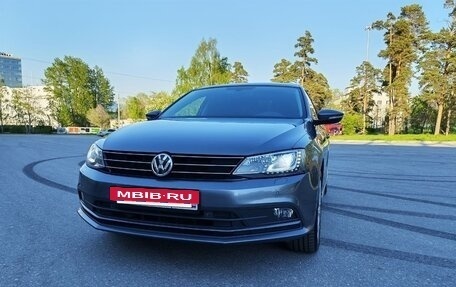Volkswagen Jetta VI, 2018 год, 1 590 000 рублей, 11 фотография