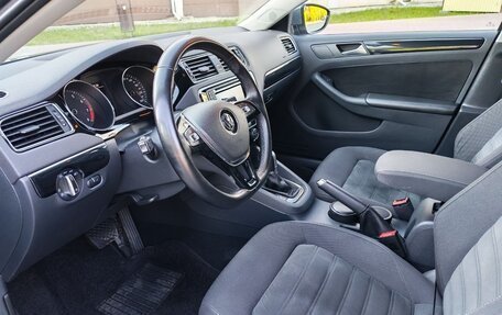 Volkswagen Jetta VI, 2018 год, 1 590 000 рублей, 36 фотография