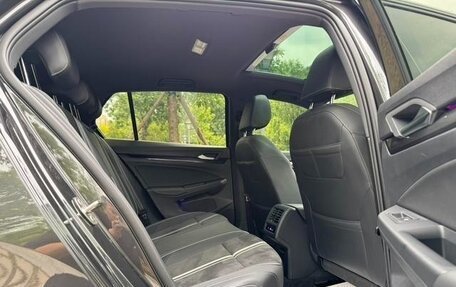 Volkswagen Golf VIII, 2022 год, 1 450 000 рублей, 11 фотография