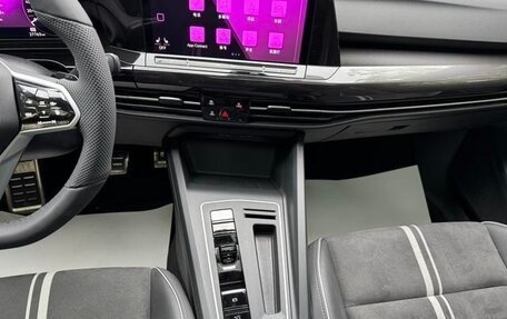 Volkswagen Golf VIII, 2022 год, 1 450 000 рублей, 16 фотография