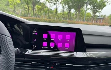 Volkswagen Golf VIII, 2022 год, 1 450 000 рублей, 15 фотография